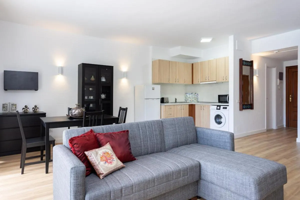 Image 4 of EDEN RENTALS White Molino Paradise