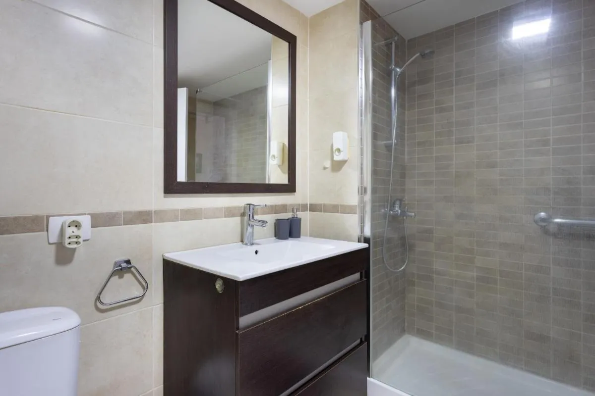 Image 2 of EDEN RENTALS White Molino Paradise