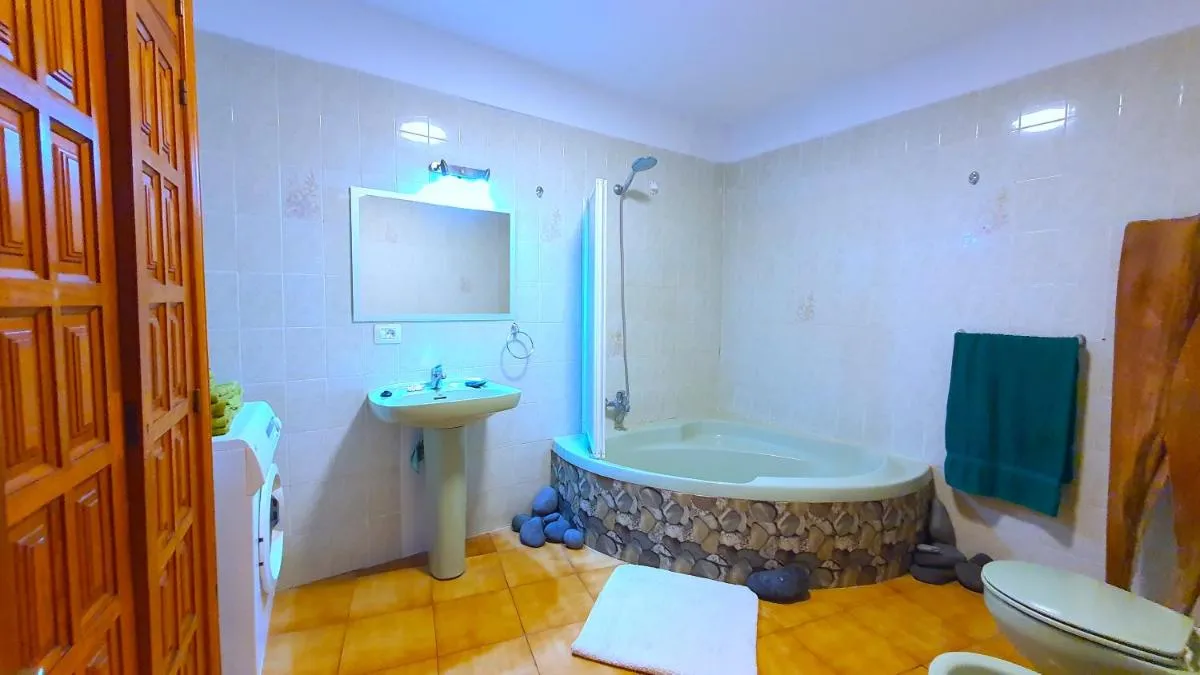 Image 2 of EL VARADERO PLAYA LA ARENA