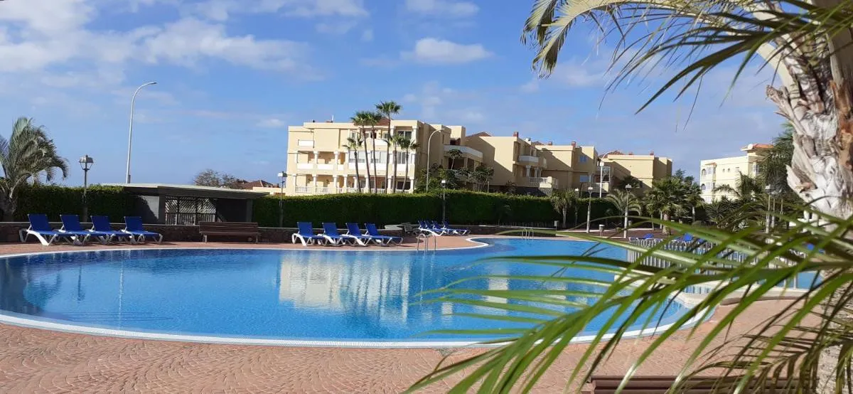 Image 3 of Edificio Cañadas