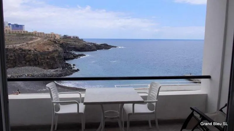 Image of El Ancla – El Mar y La Playa