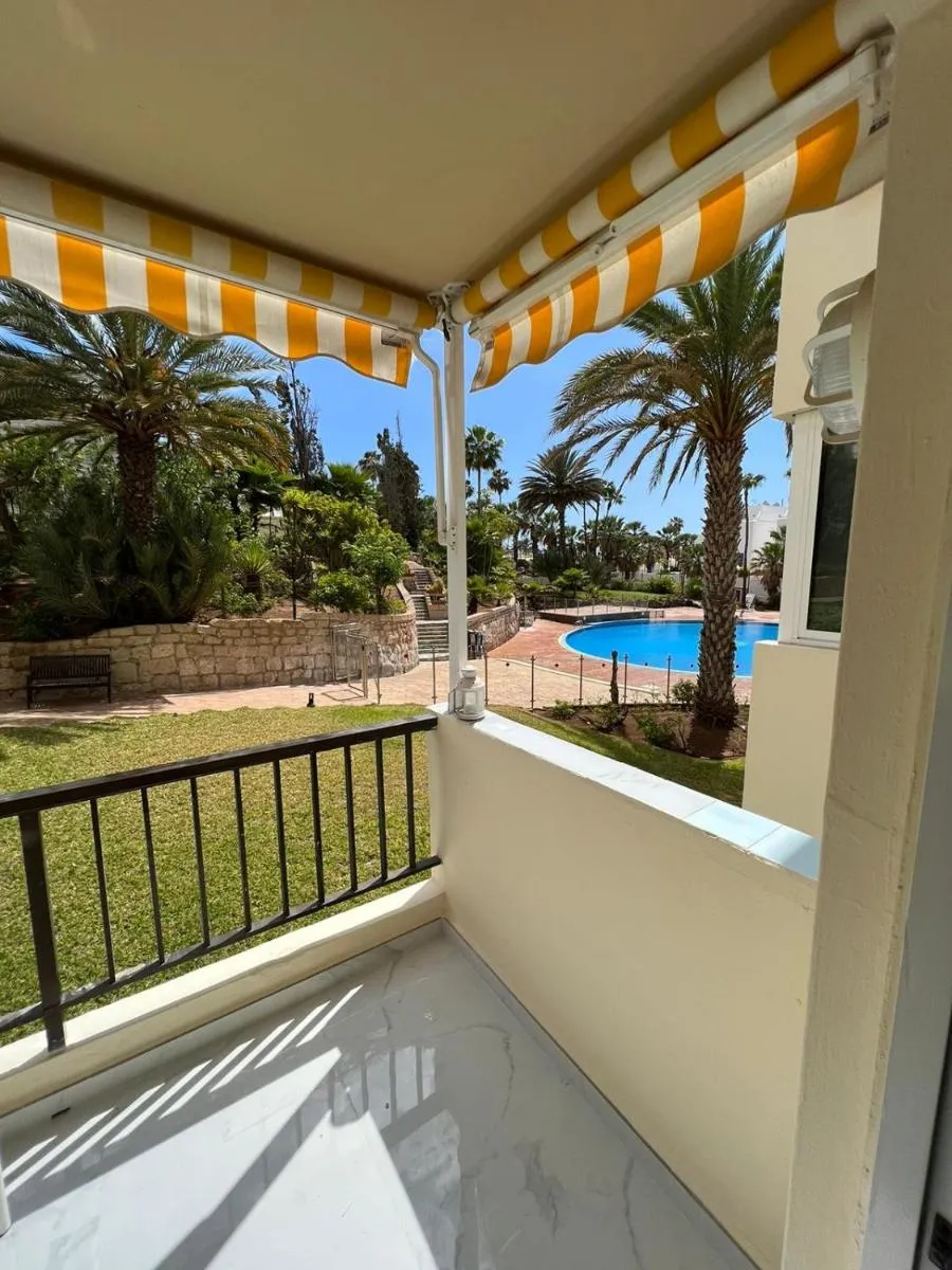 Image 3 of El Dorado – New Modern Apt