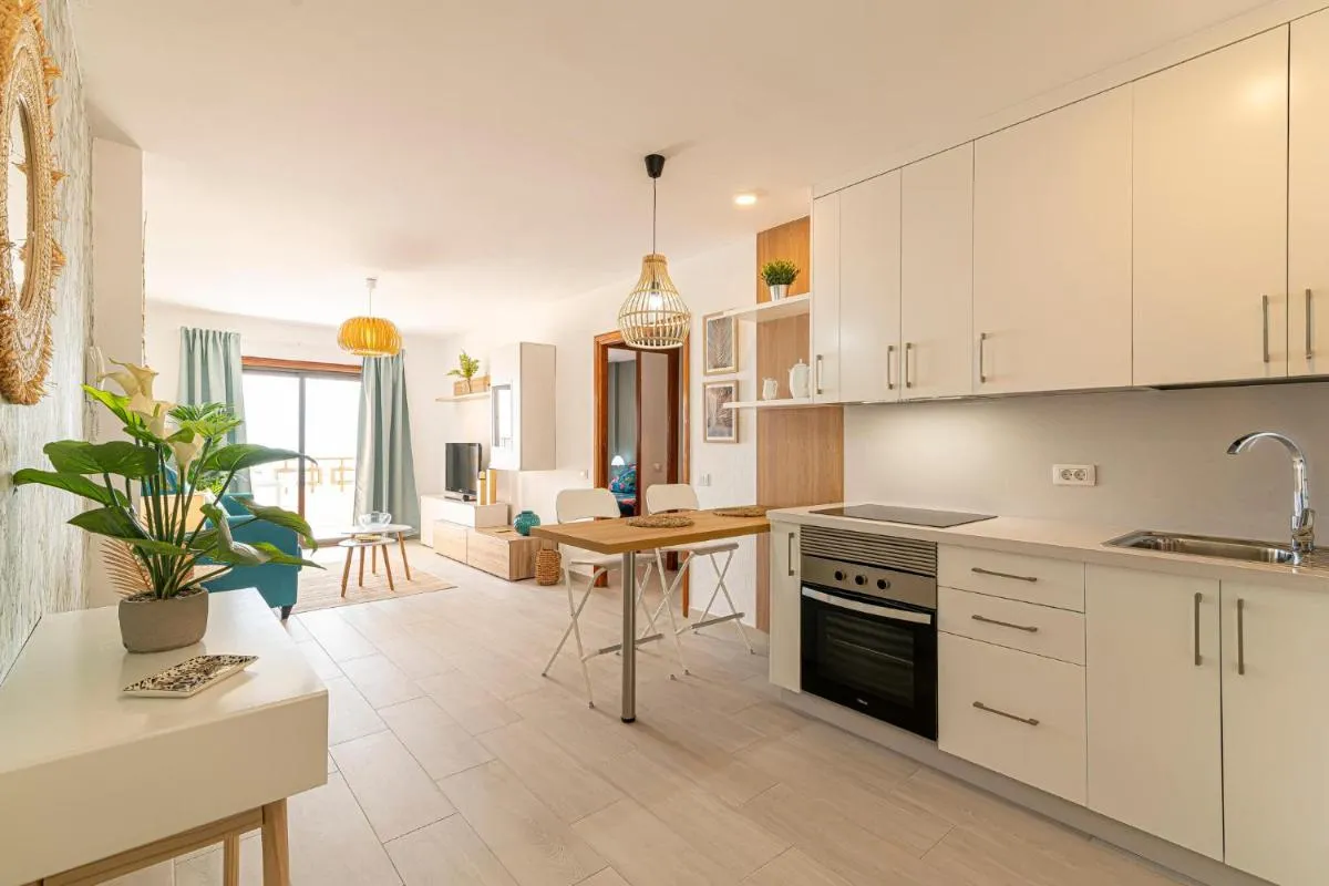 Image 3 of Elegant Candelaria apartment with ocean views