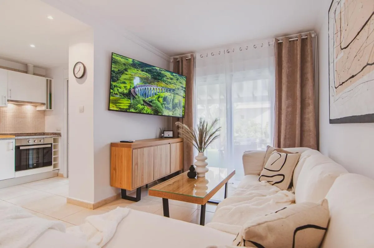 Image 5 of Elite Luxury Sunset