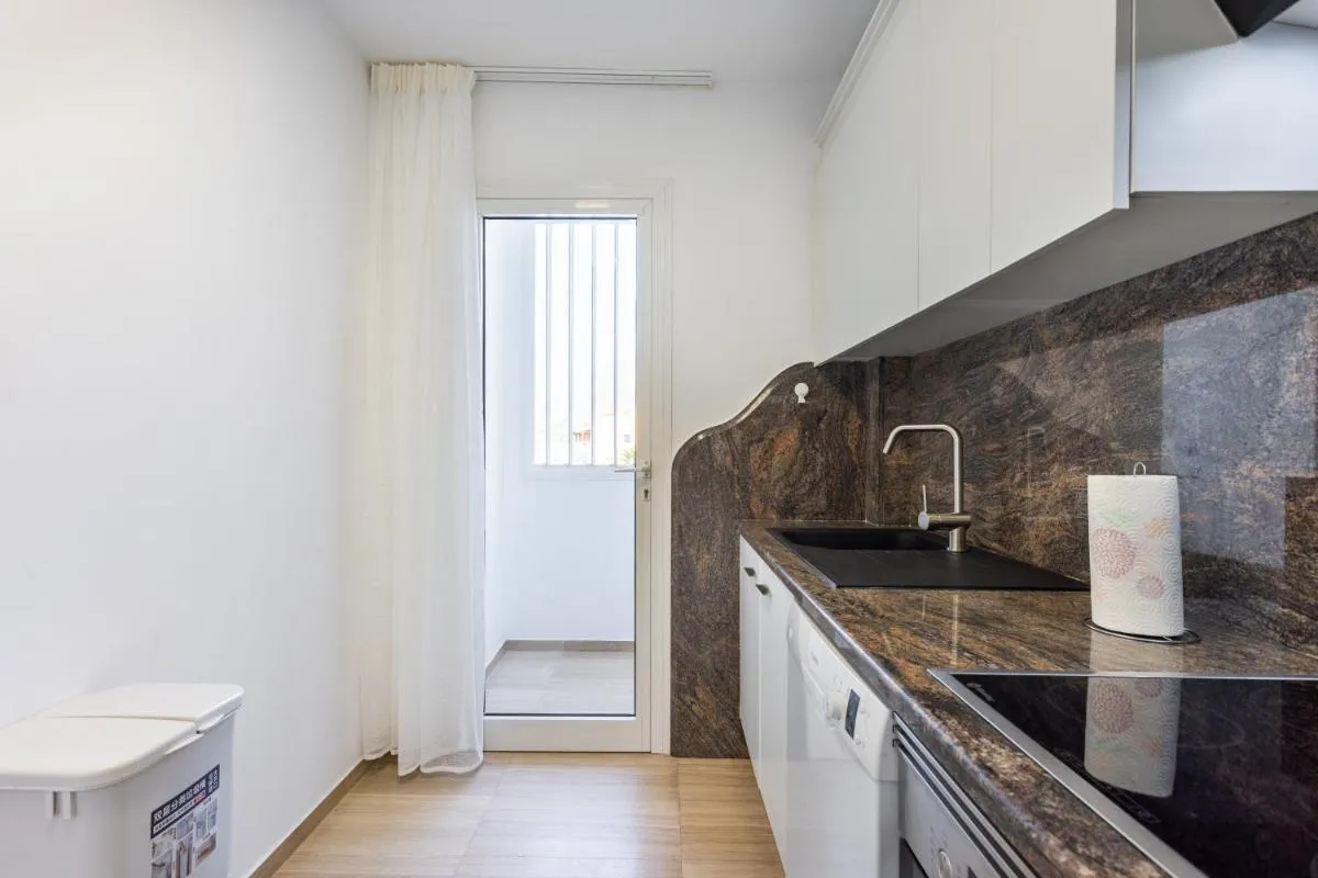 Image 2 of Emily Residencial