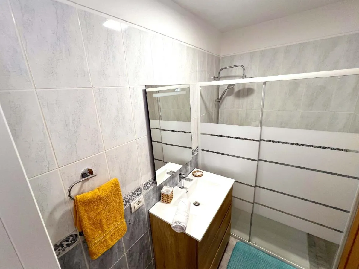 Image 2 of Encantador Apartamento con Terraza, Los Cristianos