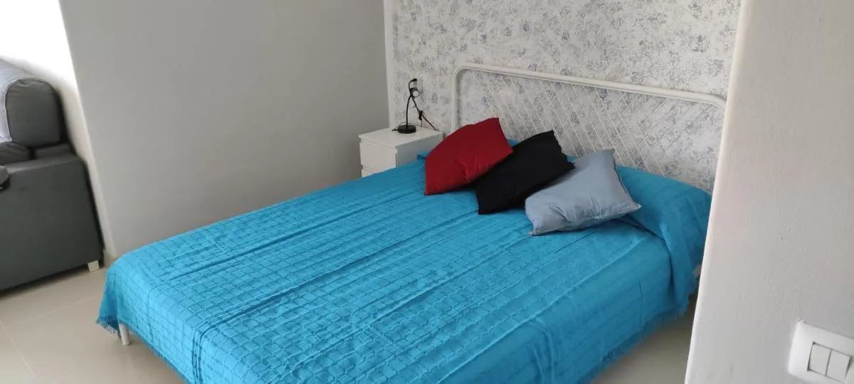 Image 1 of Estudio Puerta Azul