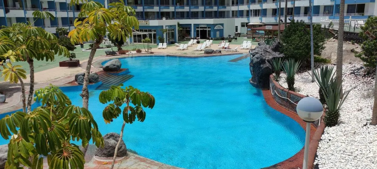 Image 2 of Estudio Puerta Azul