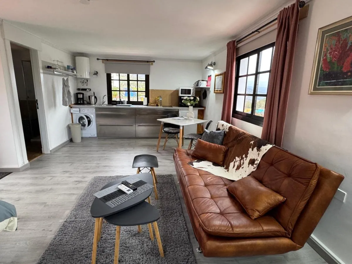 Image 3 of Estudio en las montañas