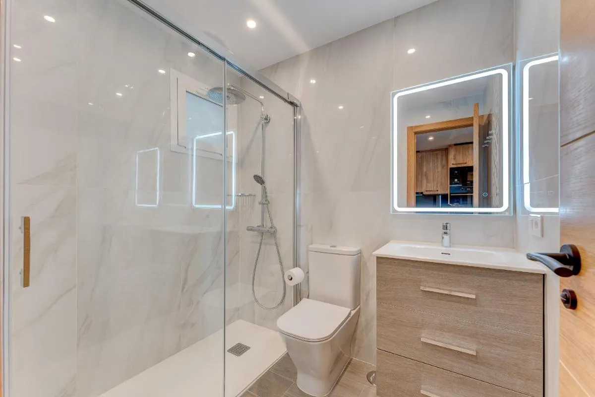 Image 2 of Exclusive 2bedrm AirCon 200m beach Costa Adeje