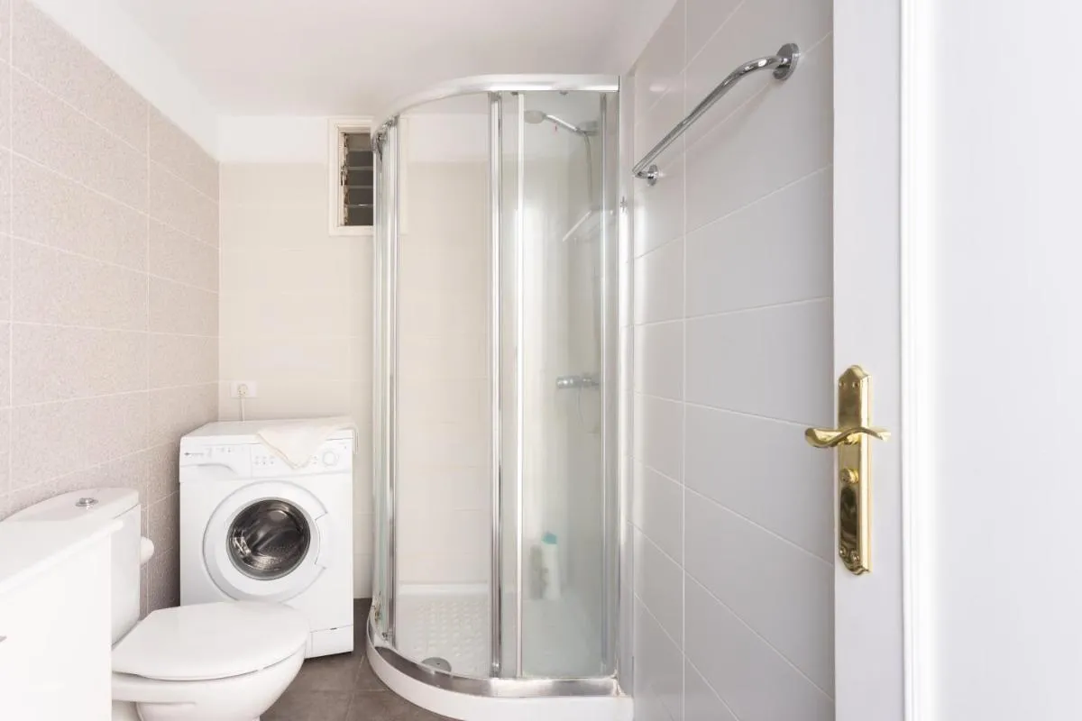 Image 2 of Genial apto. junto al mar. Los Cristianos