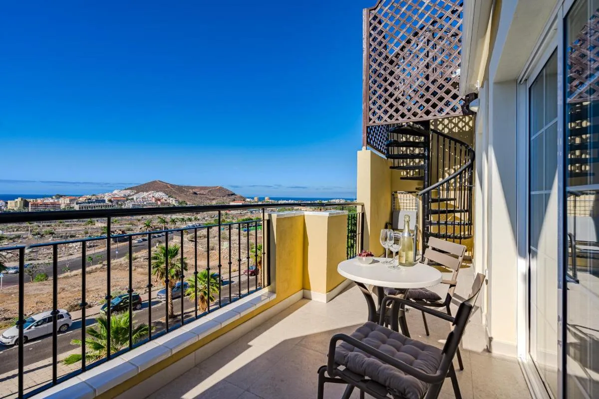 Image 3 of Granada II