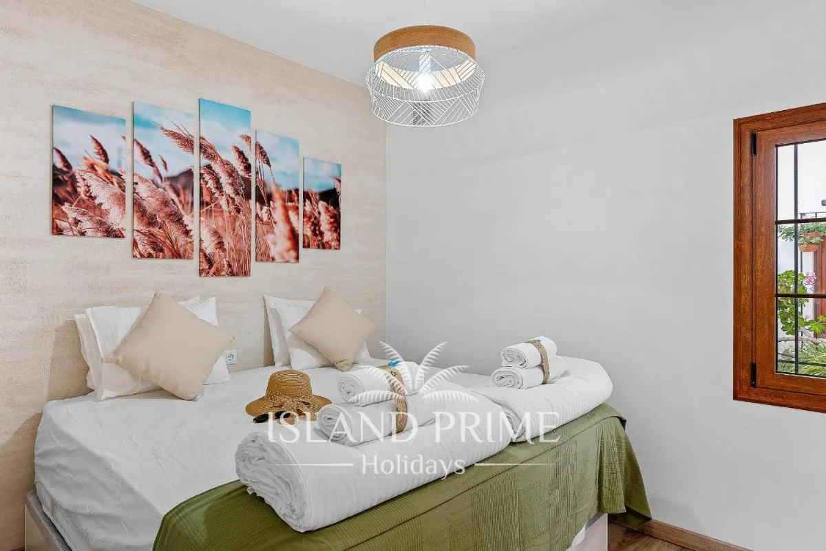 Image 1 of Heated Pool Complex Holiday in Amarilla Golf FCB20