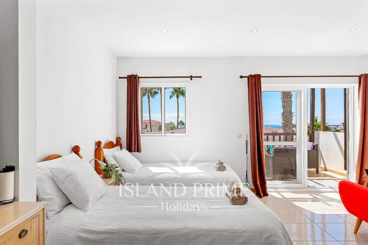 Image 1 of Holiday House in Las Adelfas II ADF409