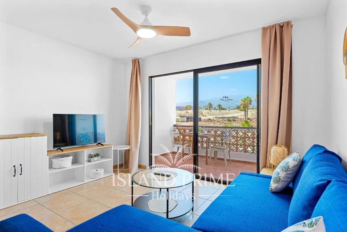 Image 5 of Holiday Relax with Teide Views and Heated Pool in Amarilla Golf FC425