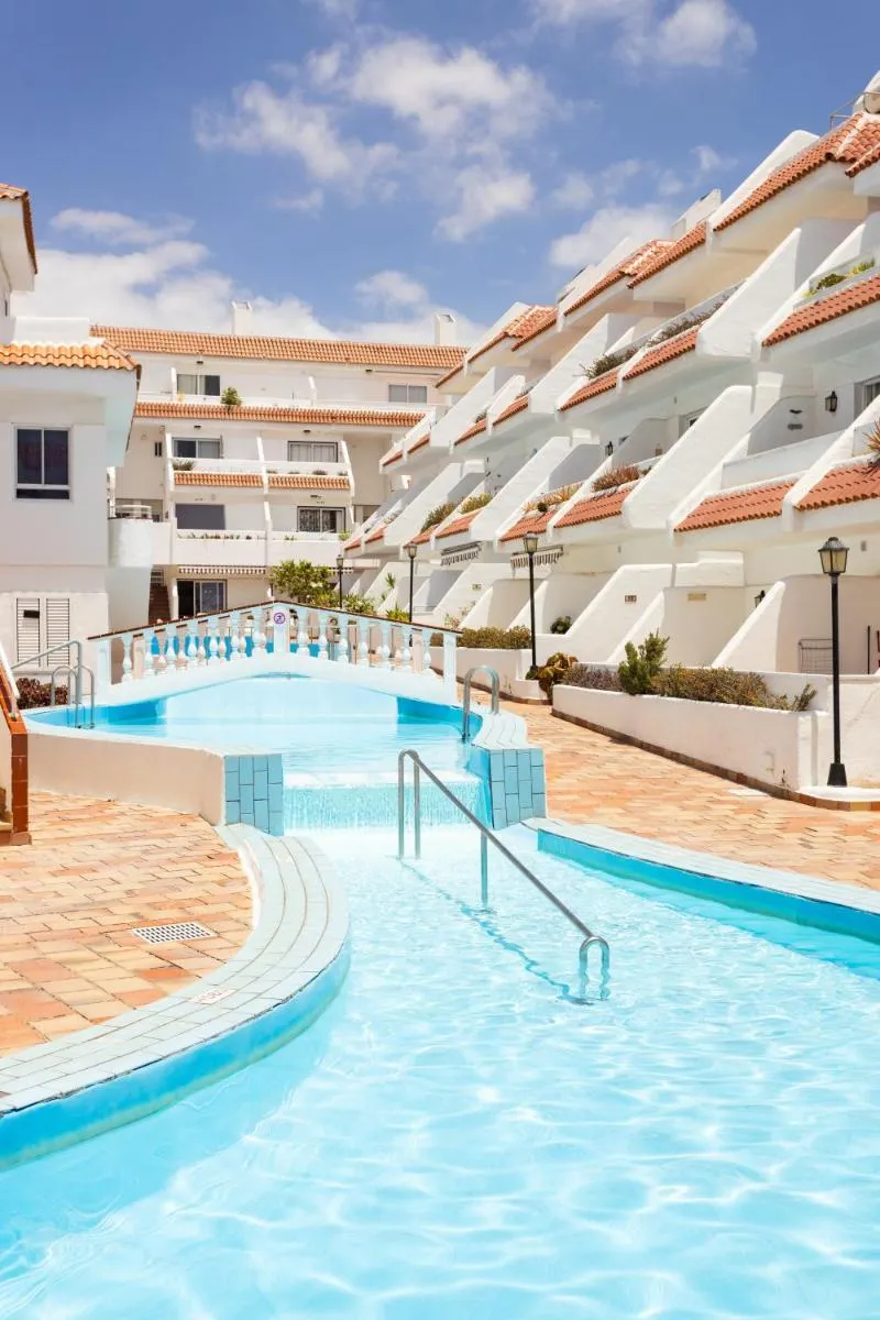 Image 3 of Home2Book Radiant Apt, Pool & Terrace Las Américas