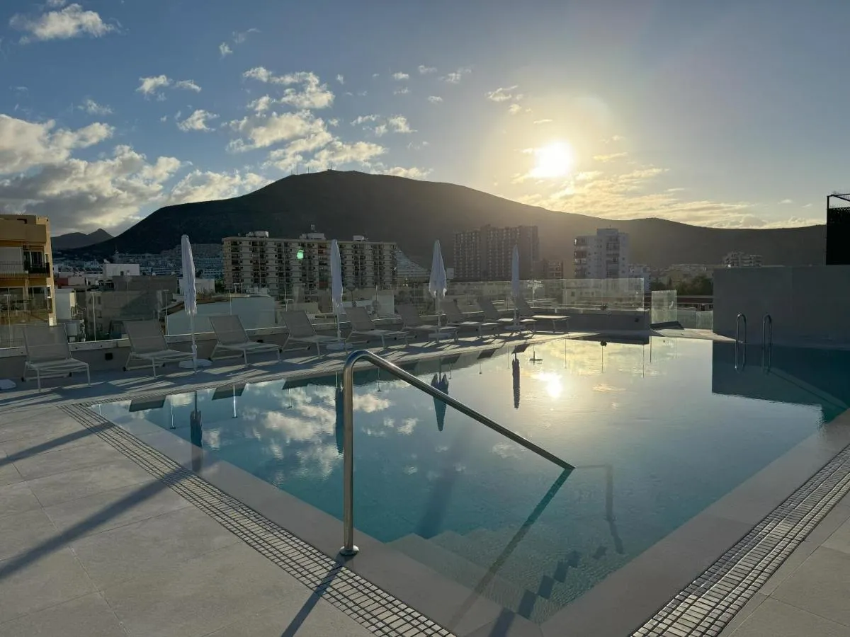 Image 3 of Hotel Reveron Plaza