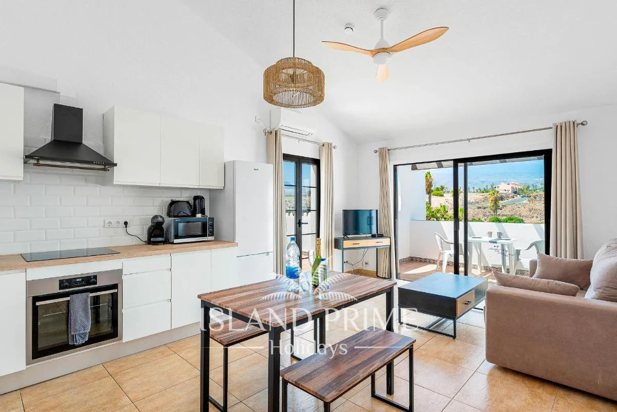 Image 4 of Huge Terrace Holiday in Heated Pool Complex with Teide Views FC1209