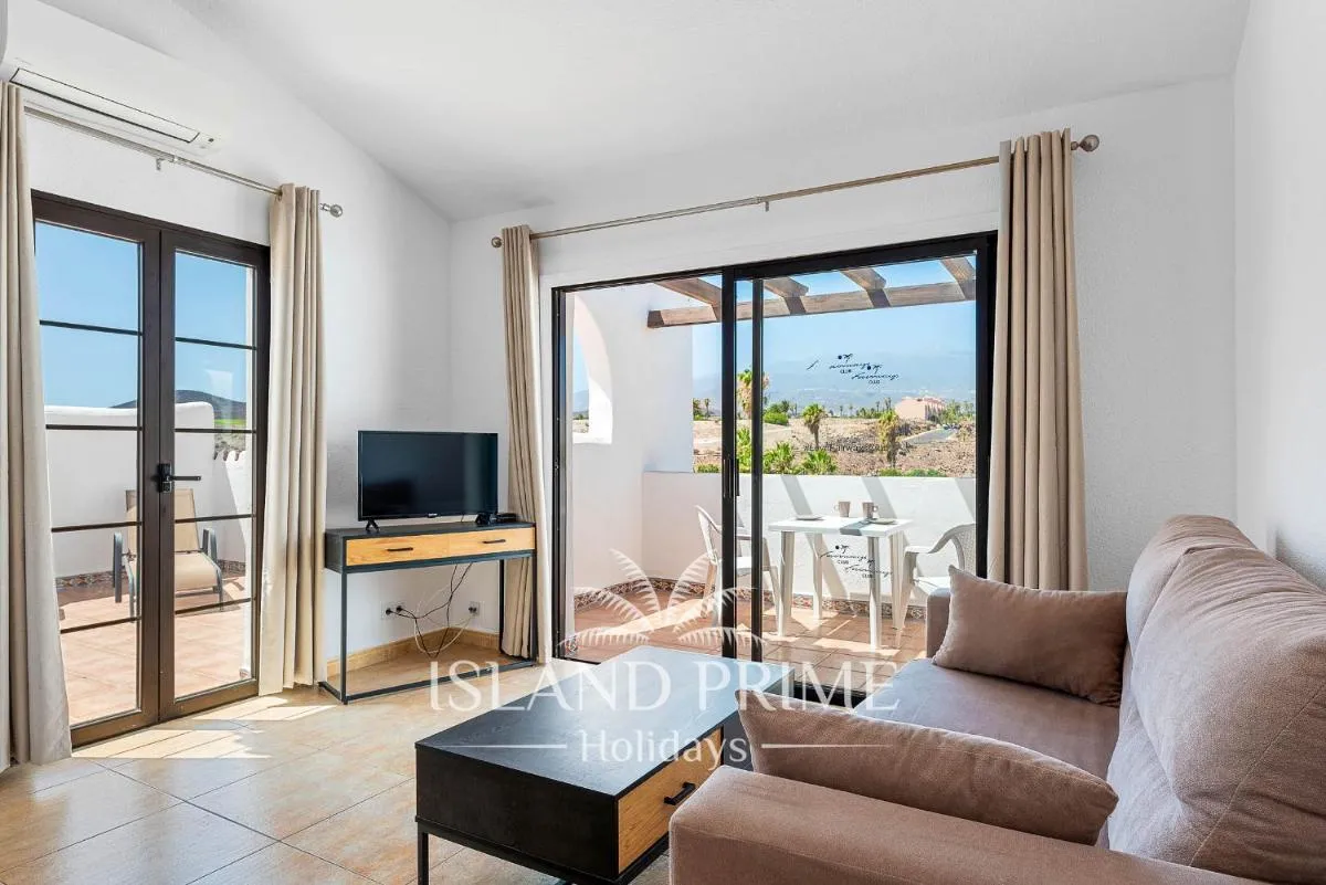 Image 5 of Huge Terrace Holiday in Heated Pool Complex with Teide Views FC1209