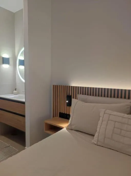 Image 3 of Ikarus view