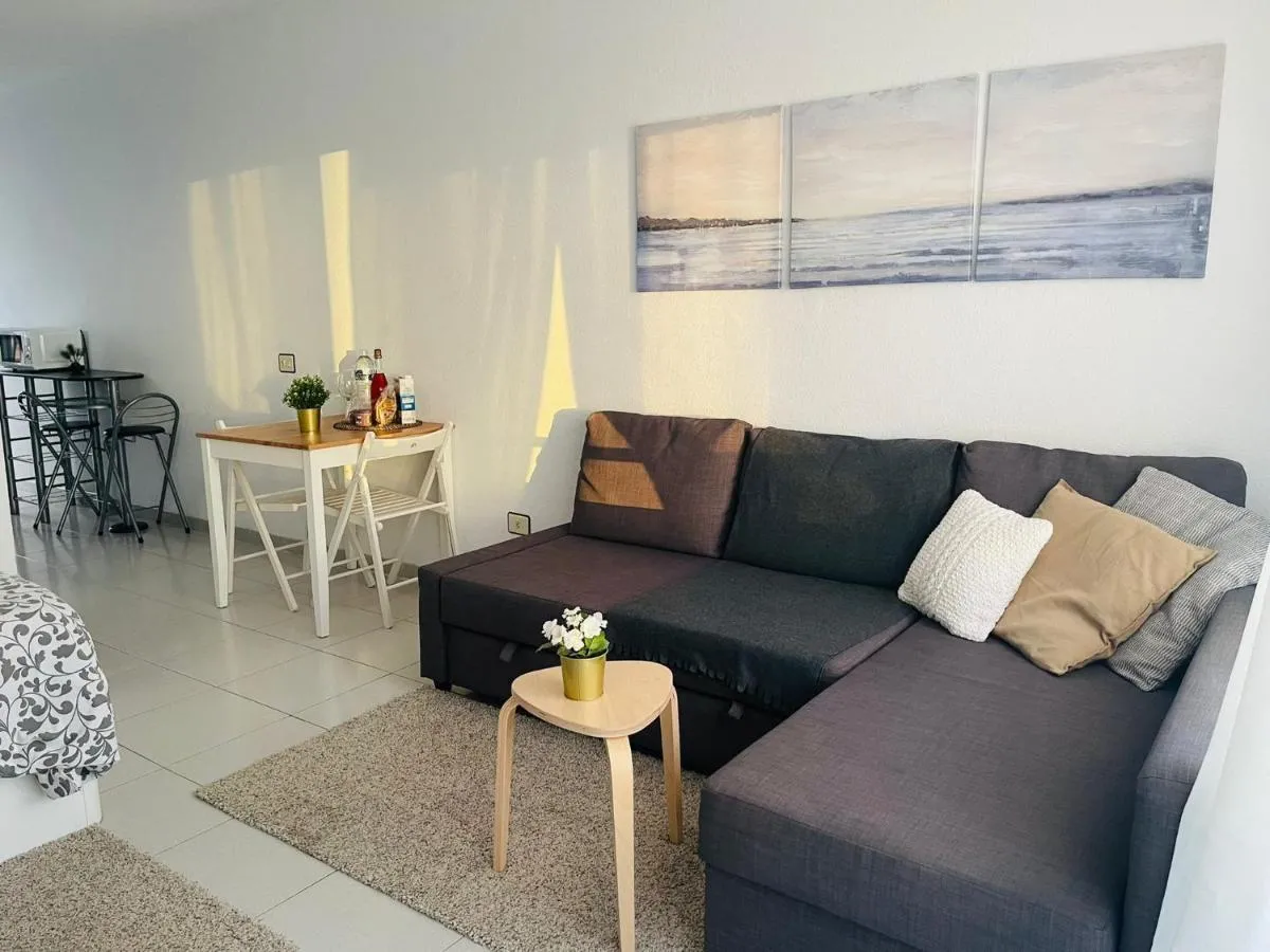 Image 4 of Island Village Sunset By Deihu Experiences