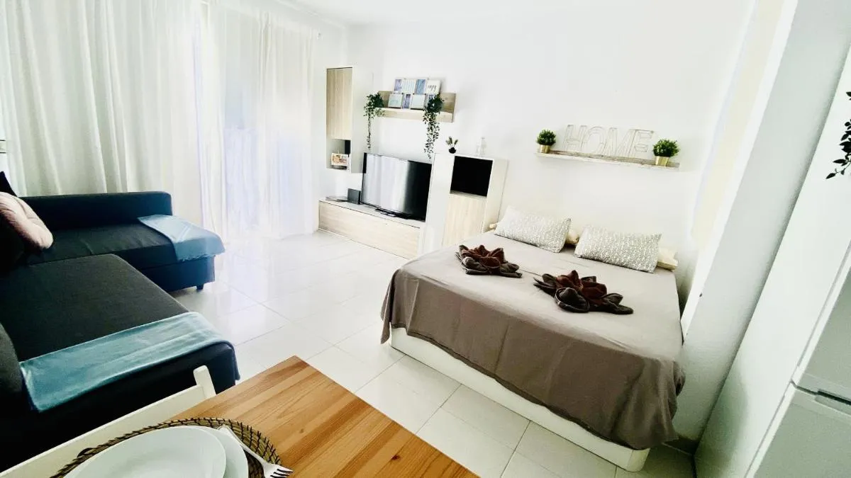 Image 1 of Island Village Sunset By Deihu Experiences