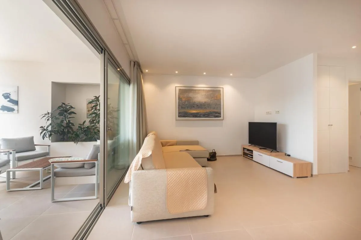 Image 5 of Jardines – Tabor 1 2 POOL VIEW 1B