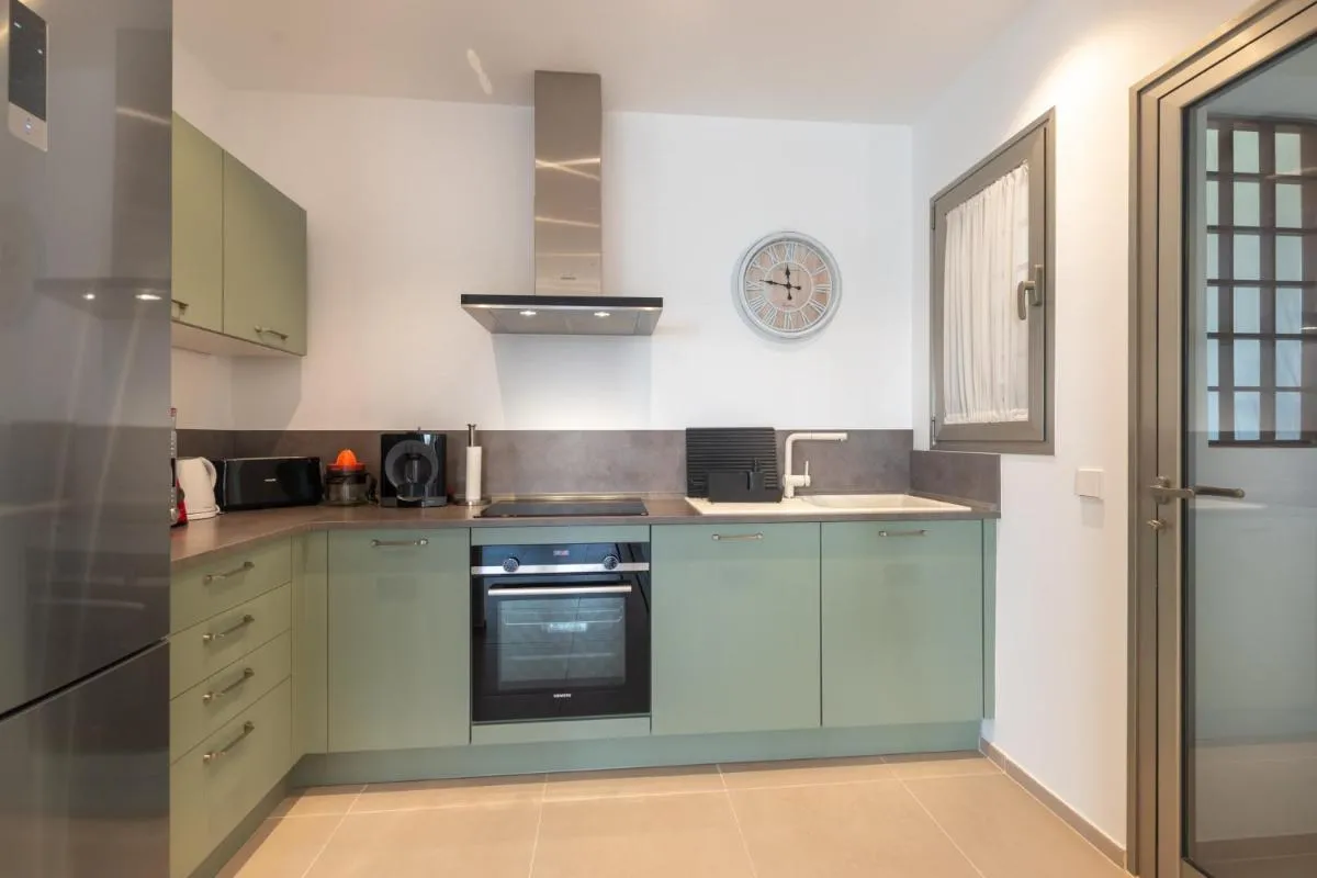 Image 4 of Jardines – Tabor 1 2 POOL VIEW 1B