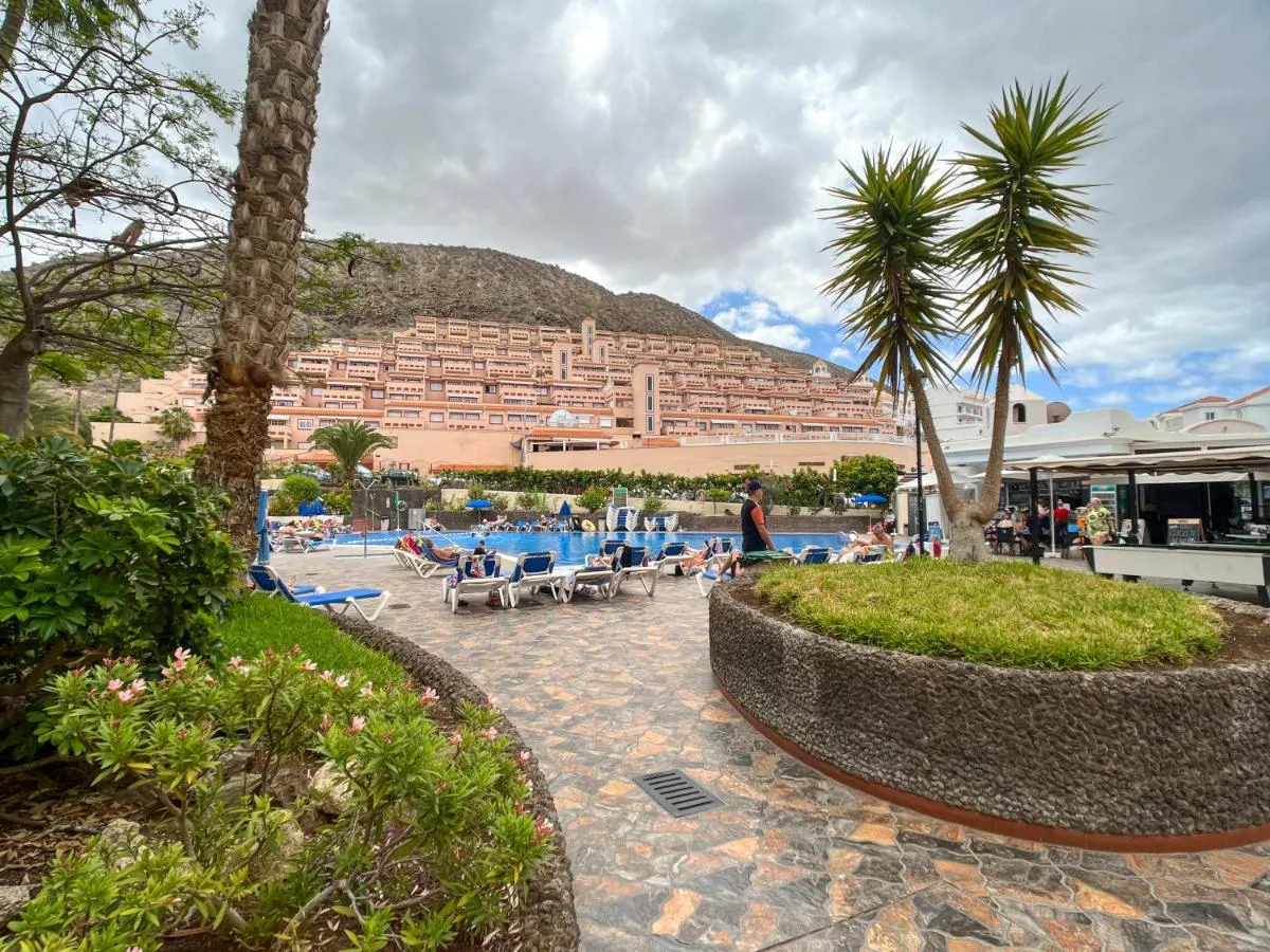 Image 6 of KORALLIA GUESTHOUSE Castle Harbour