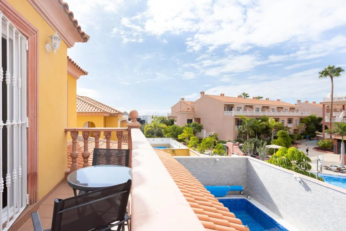 Image 3 of LUXURY VILLA WITH PRIVATE POOL WITH AIRCON,Playa del Duque