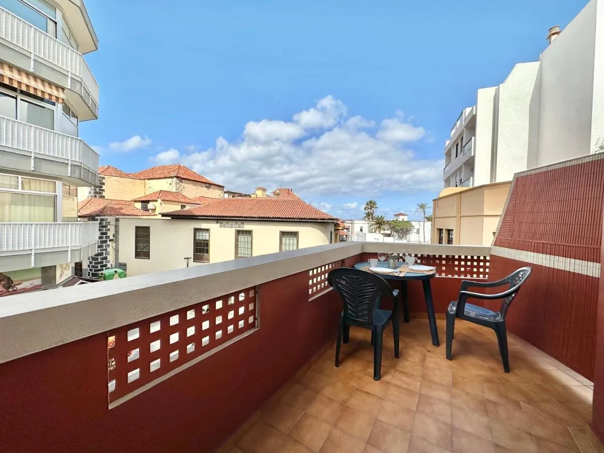 Image 6 of La Hoya Downtown Apartments