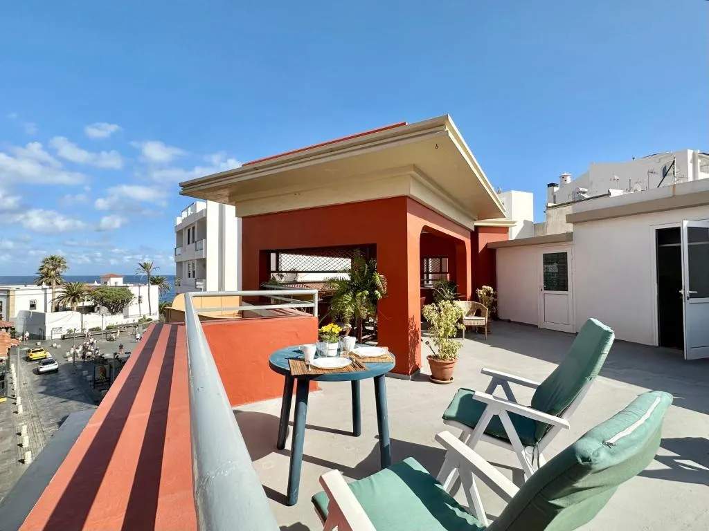 Image of La Hoya Downtown Apartments