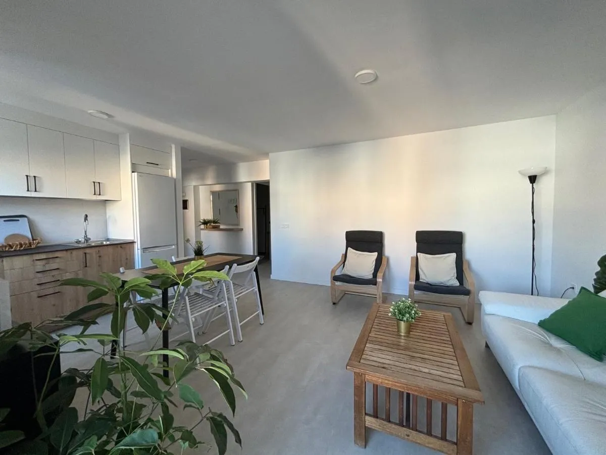 Image 3 of La Recova