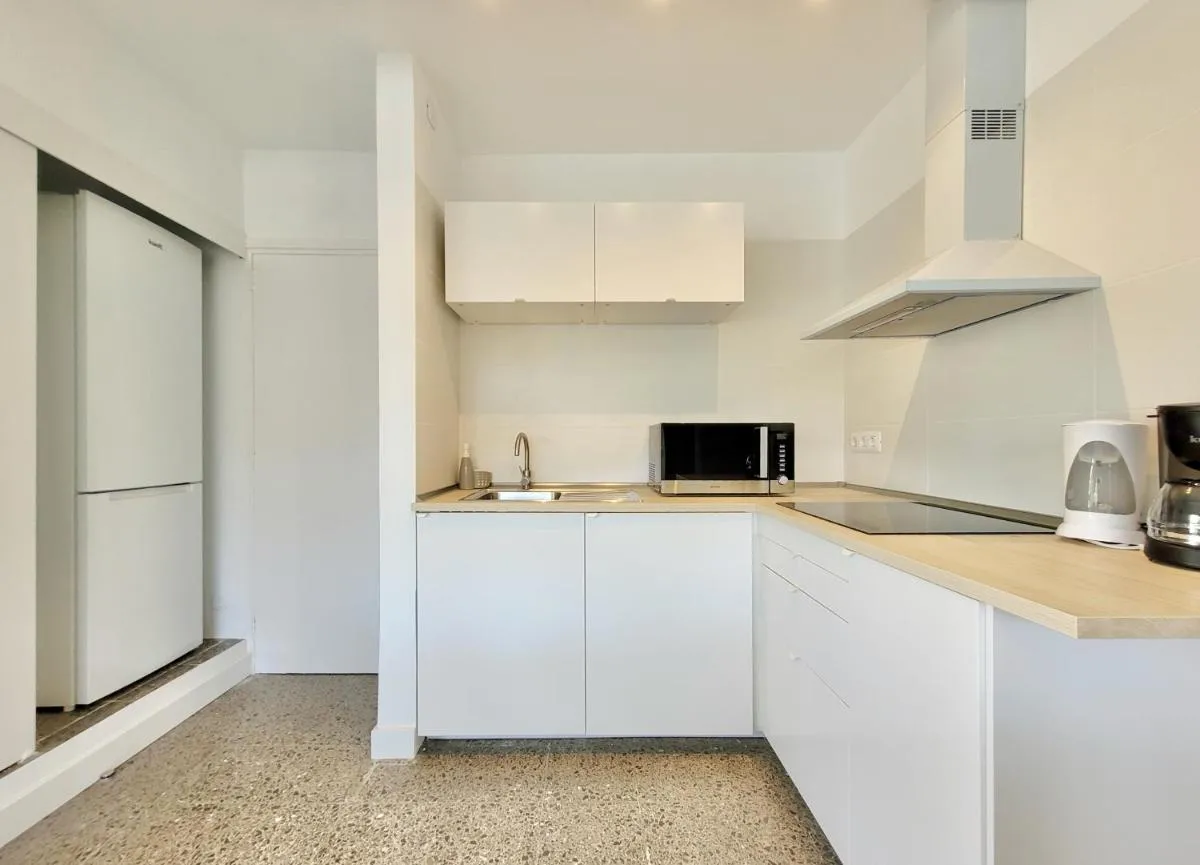 Image 5 of Lago del Drago