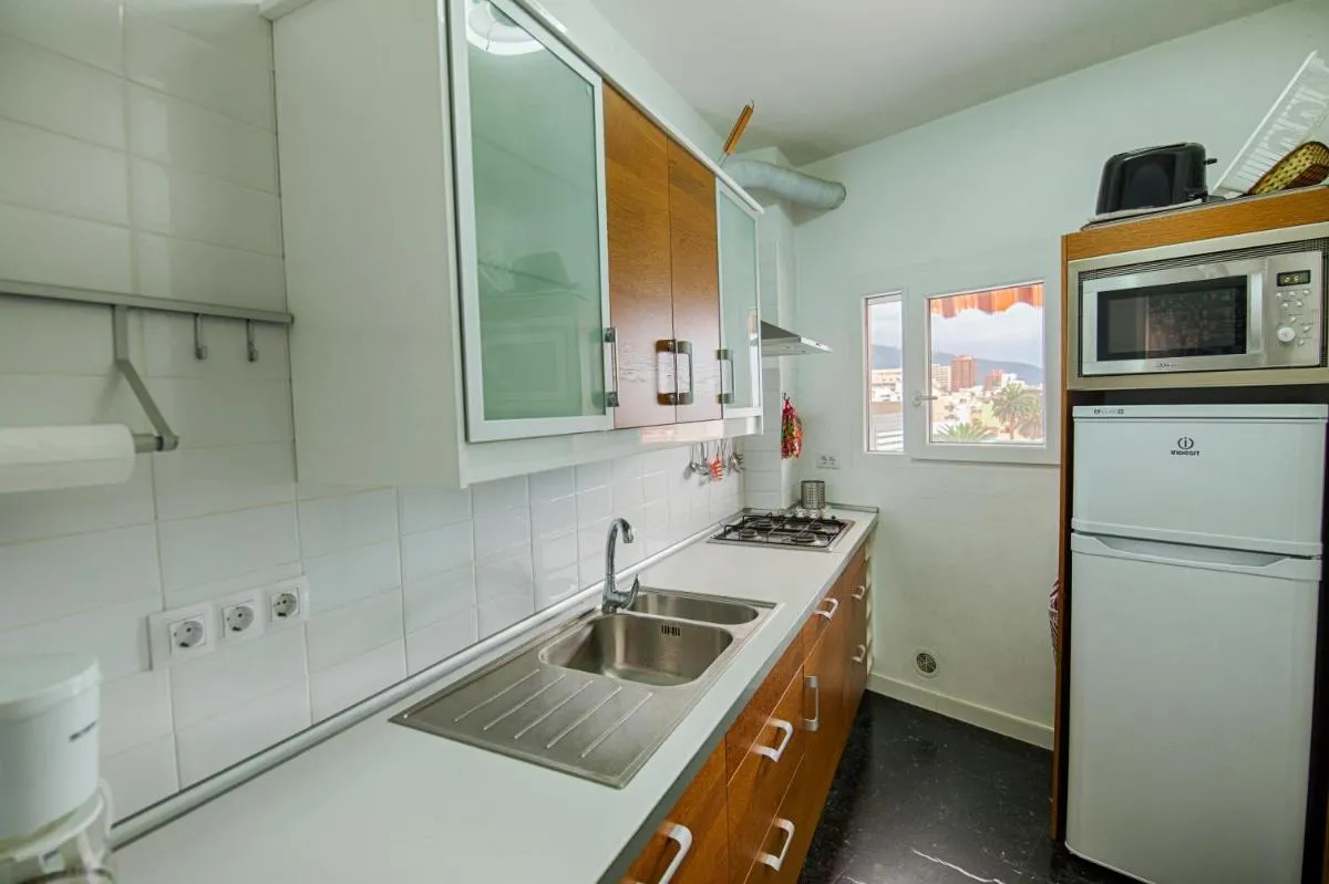 Image 2 of Large Penthouse with Sunny Terrace