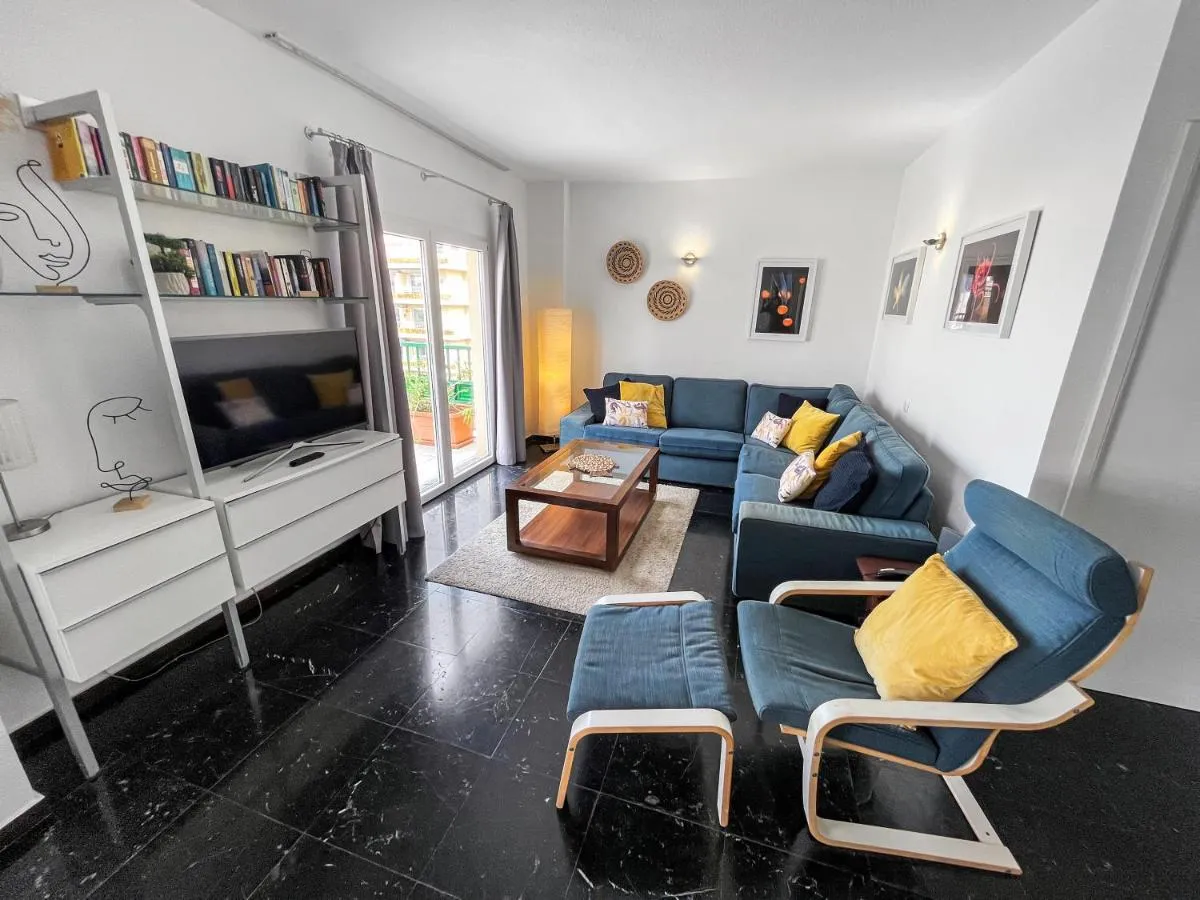 Image 4 of Large Penthouse with Sunny Terrace