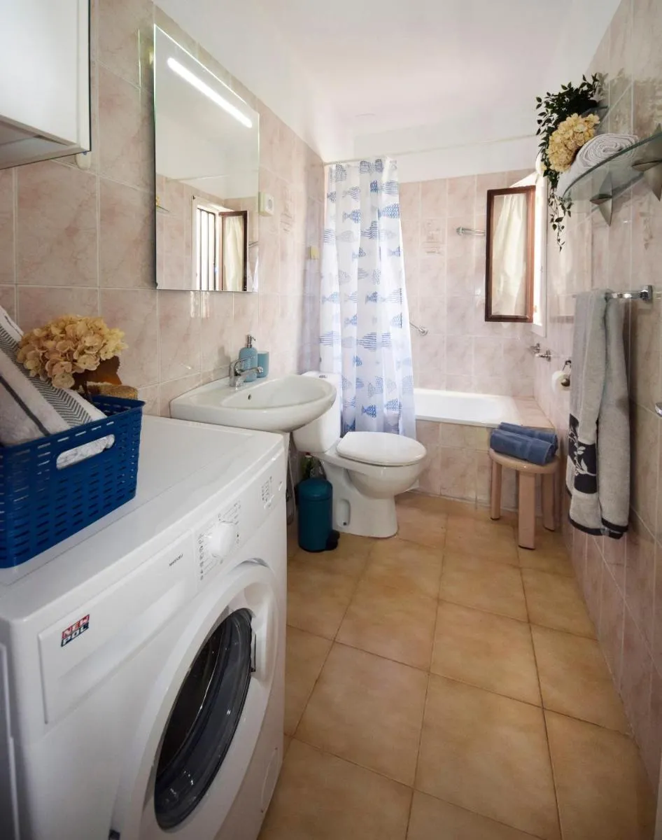 Image 5 of Las Americas House seafront