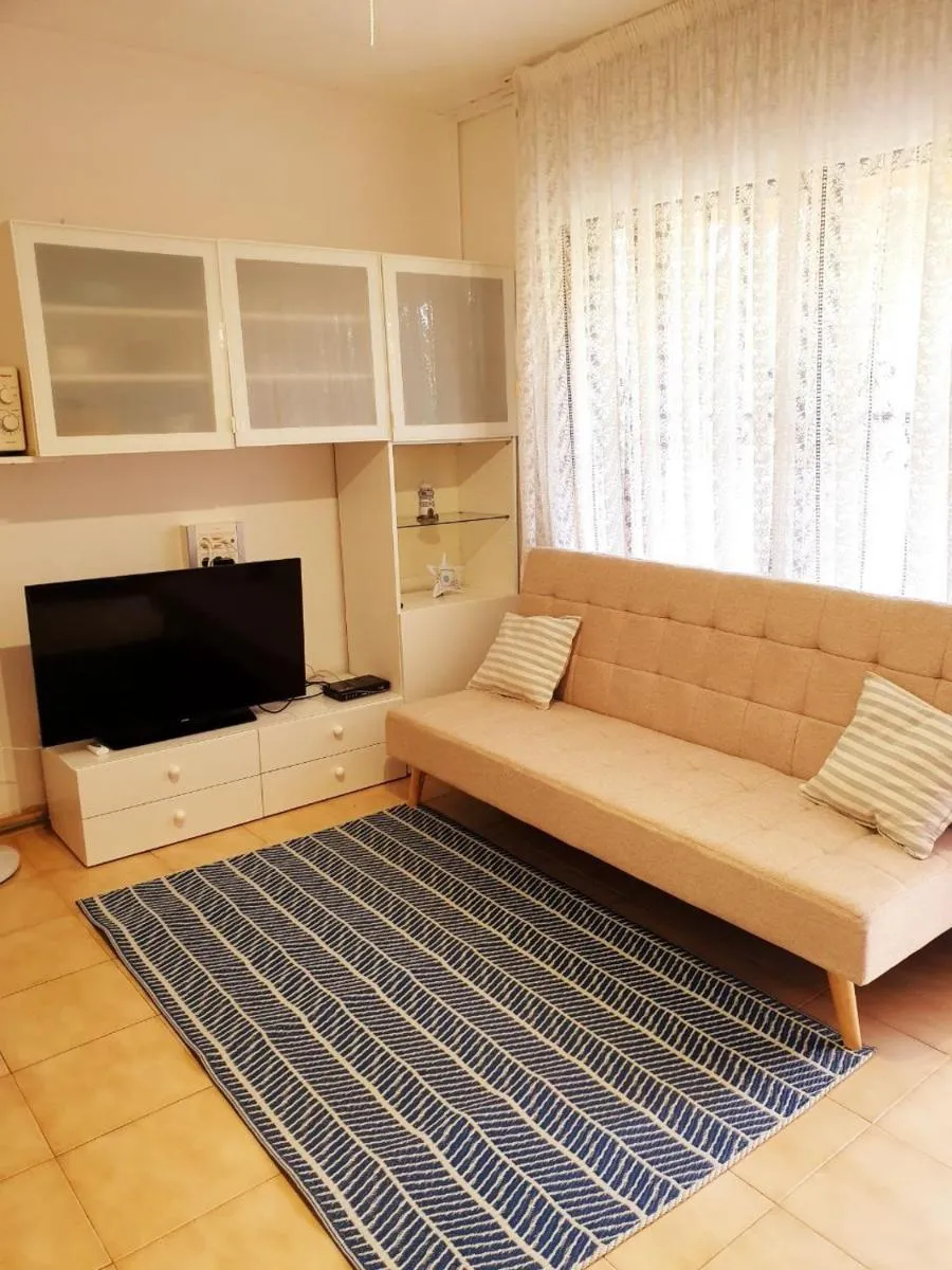 Image 6 of Las Americas House seafront