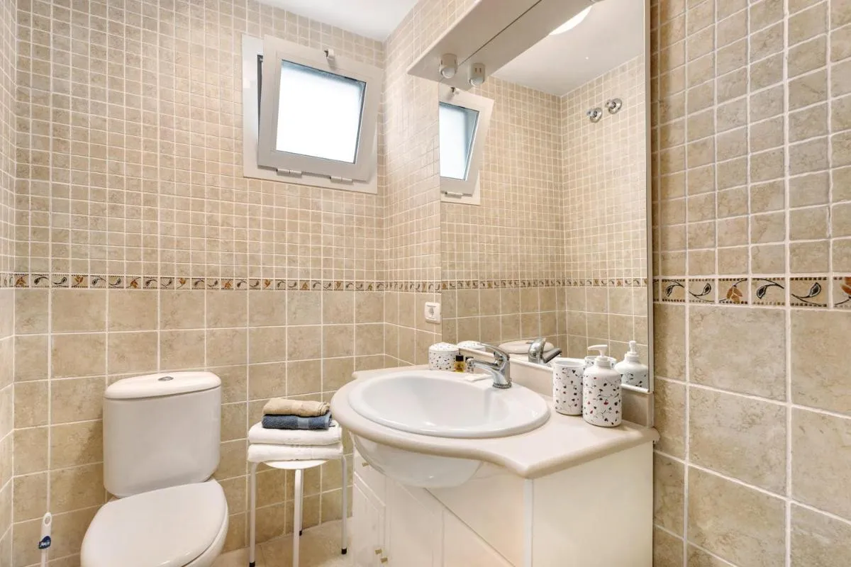 Image 2 of Las Brisas Playa San Juan By Paramount Holidays