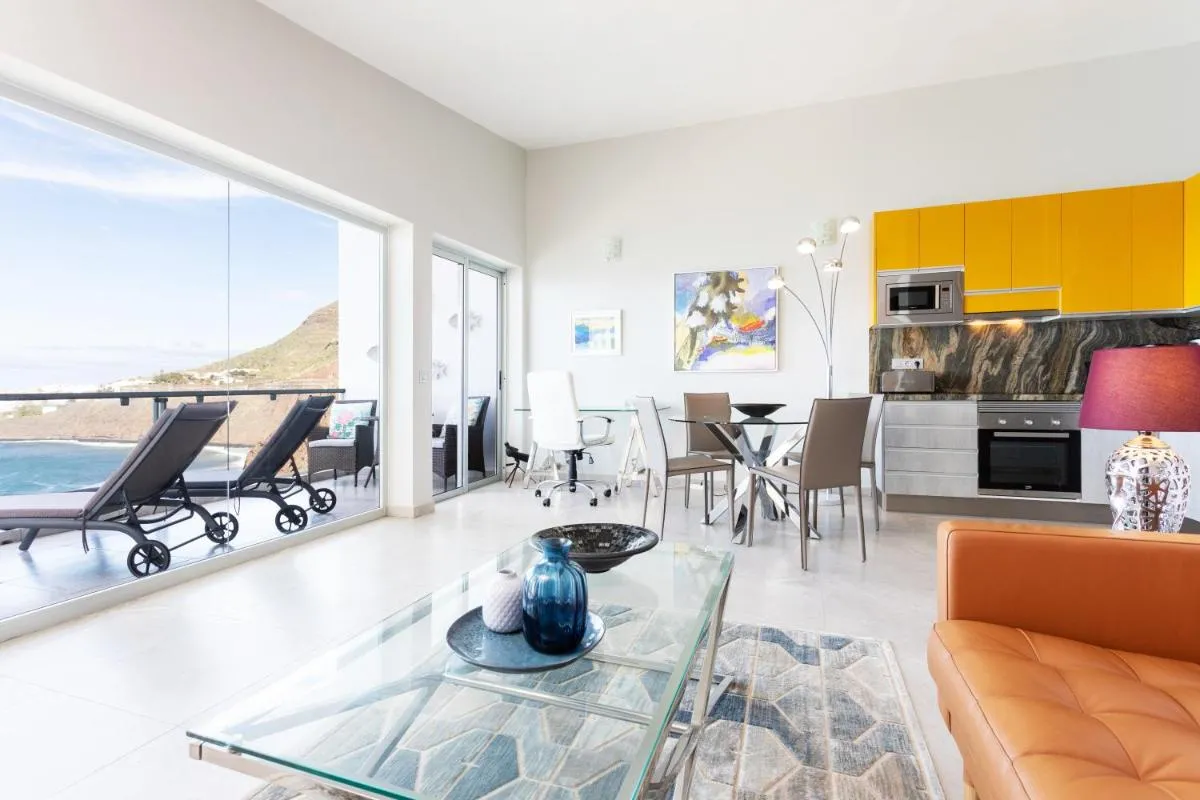 Image 4 of Las Olas Suite – Bajamar