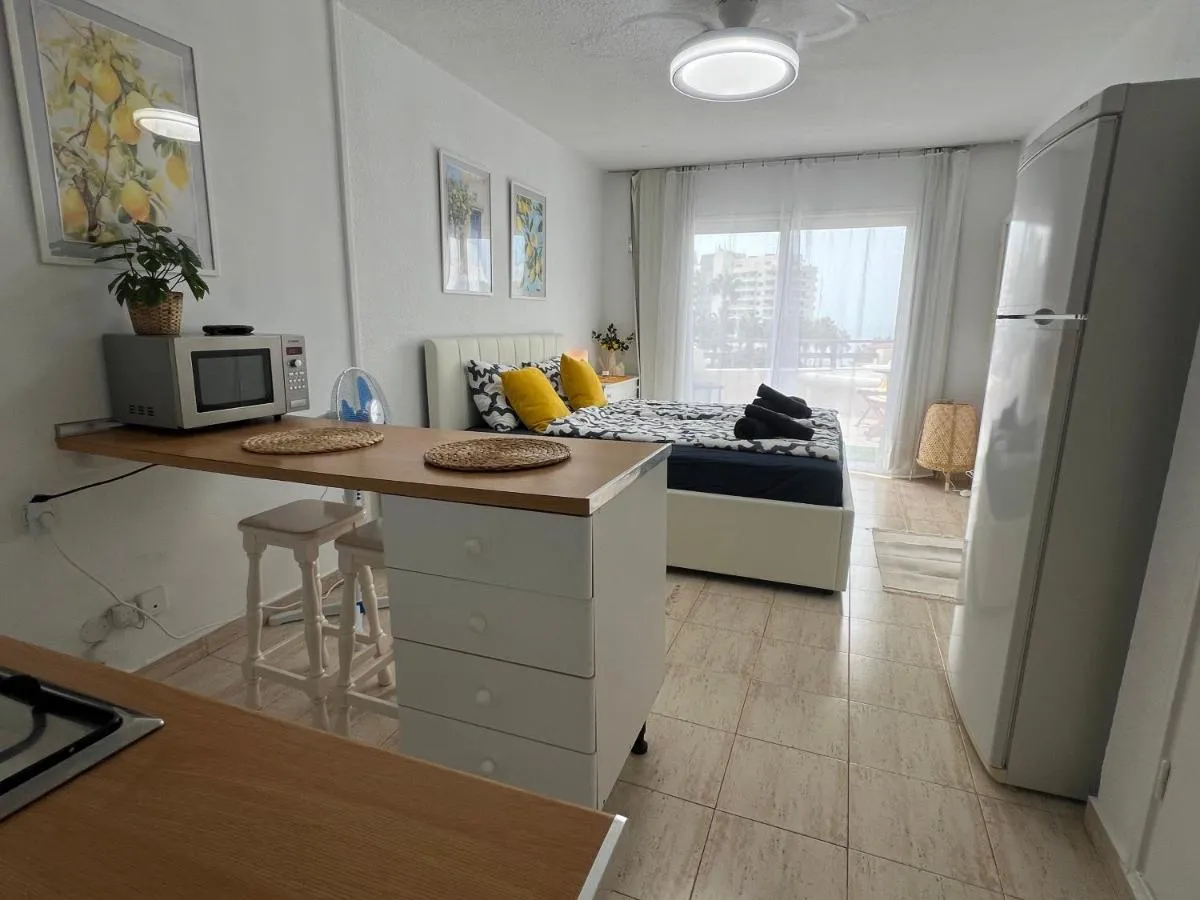 Image 1 of Lemon Beach Tenerife Holiday Apartment Las Americas