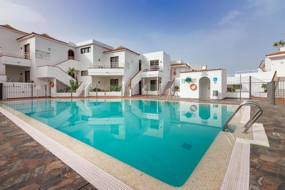 Image 3 of Los Cristianos Heated Pool Sea View Diamantes WIFI