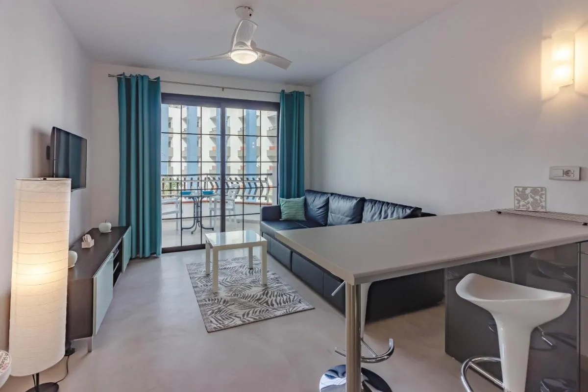 Image 5 of Los Cristianos Heated Pool Sea View Diamantes WIFI