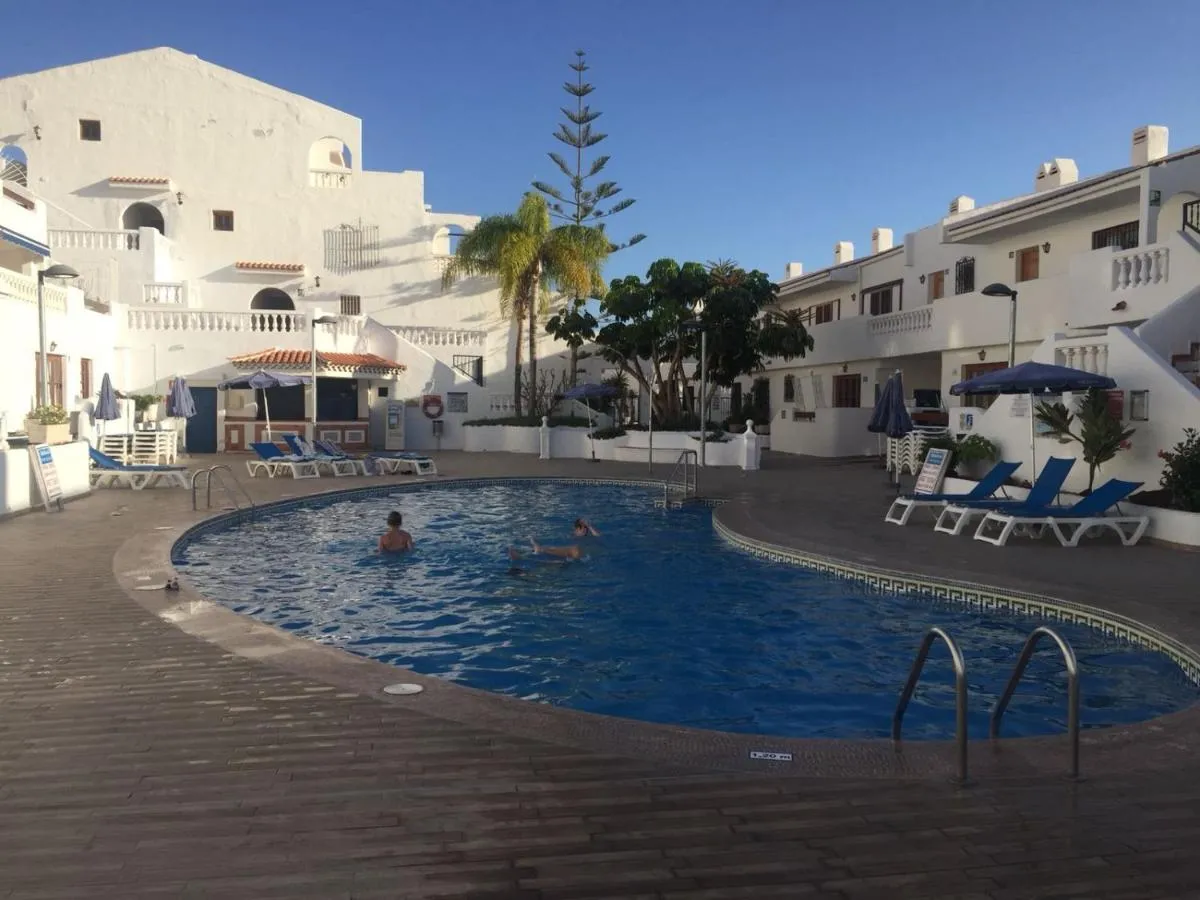 Image 3 of Los Cristianos Port Royale 184