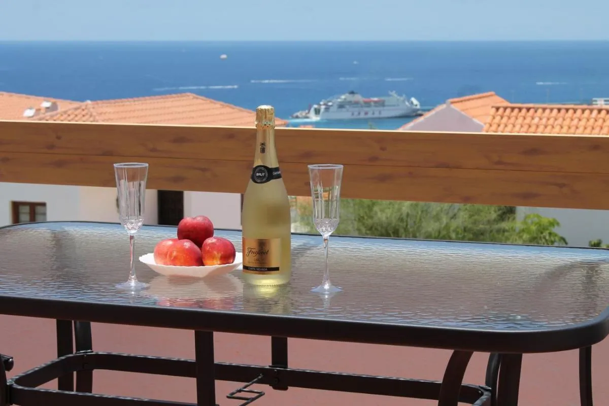 Image 4 of Los Cristianos Port Royale 184