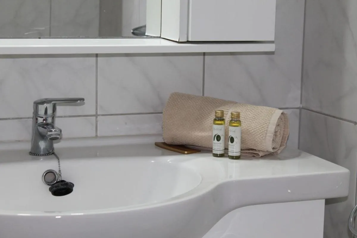 Image 2 of Los Cristianos Port Royale 184