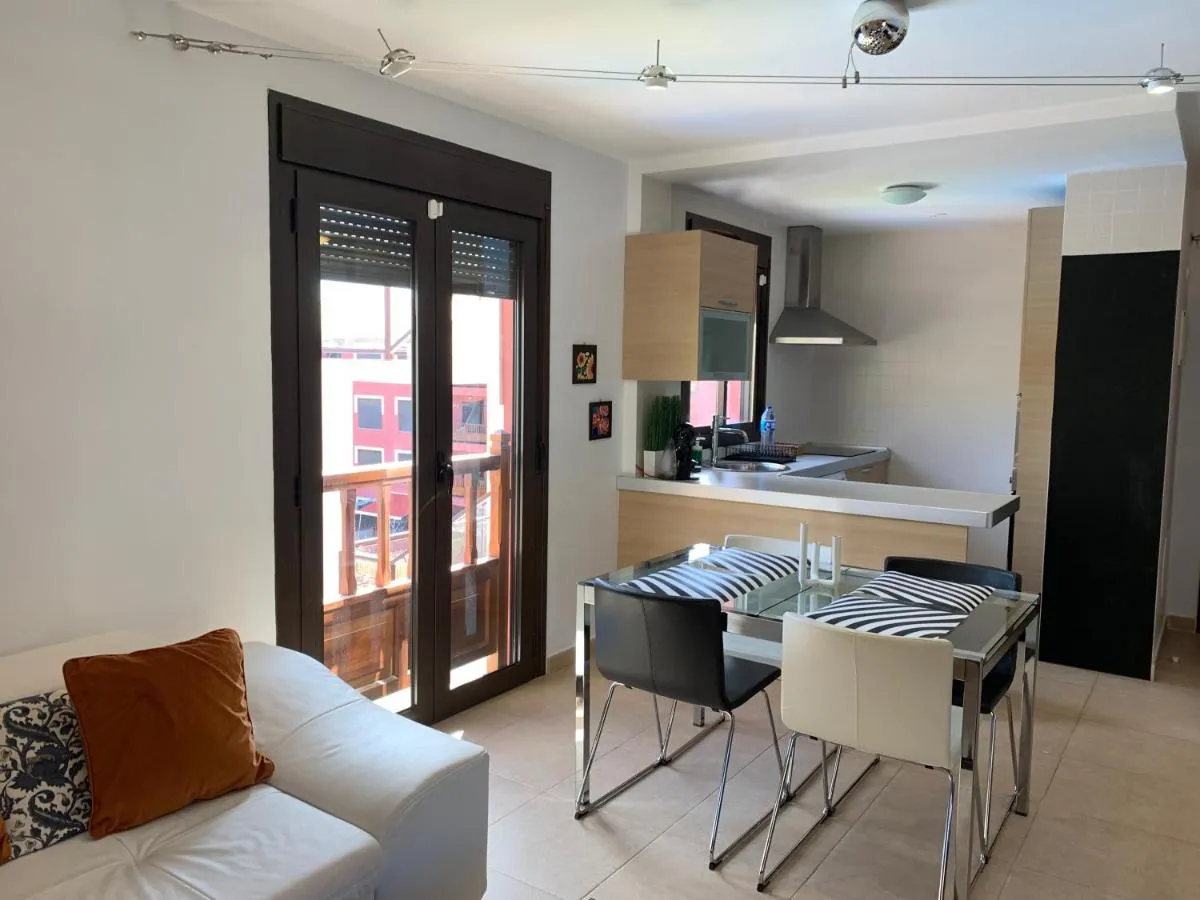 Image 4 of Luminoso y Elegante, piscinas y pistas de pádel