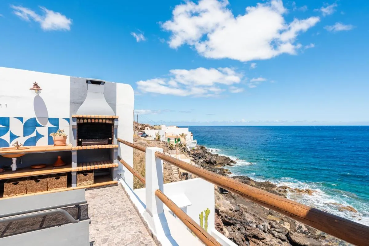 Image 6 of Luminous loft apartment next to the Atlantic Ocean