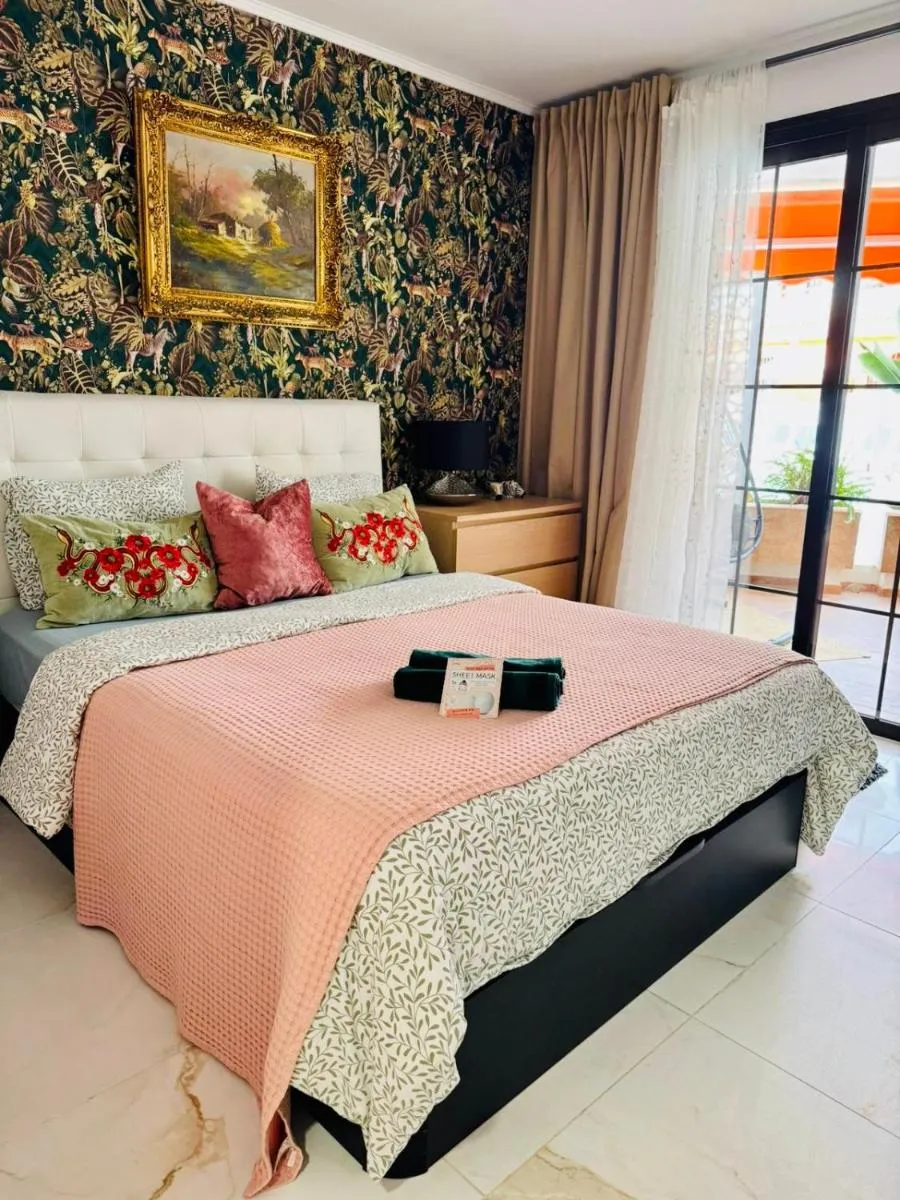 Image 3 of Lux and Cozy apartment