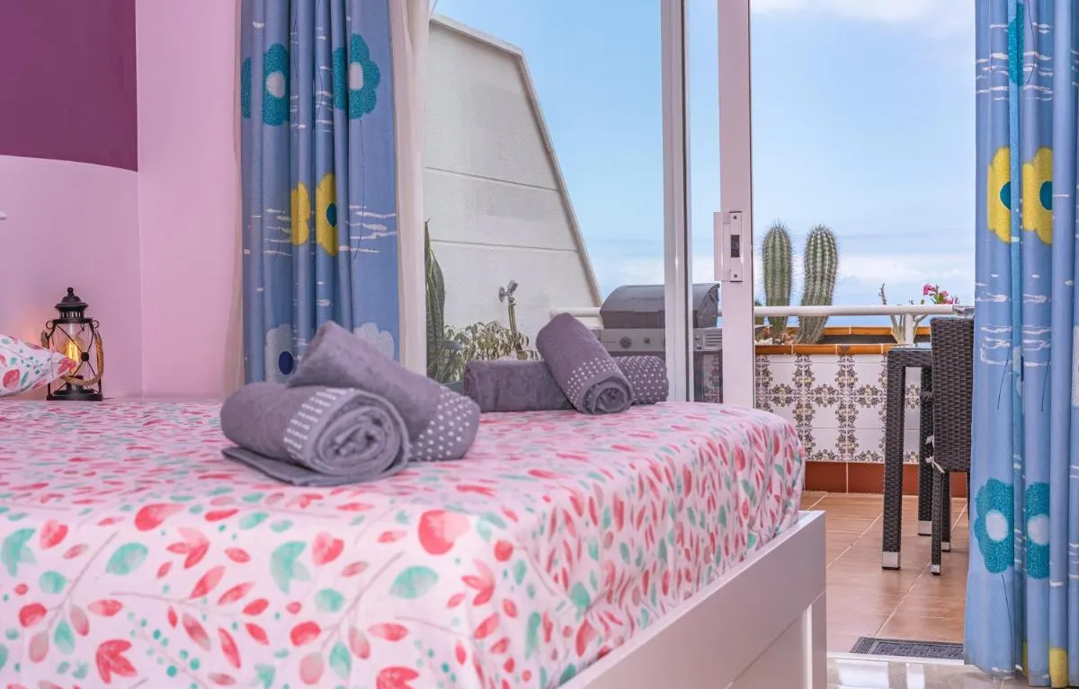 Image 1 of Luxury Penthouse 105m2,bali bed,heated pool,Sunset